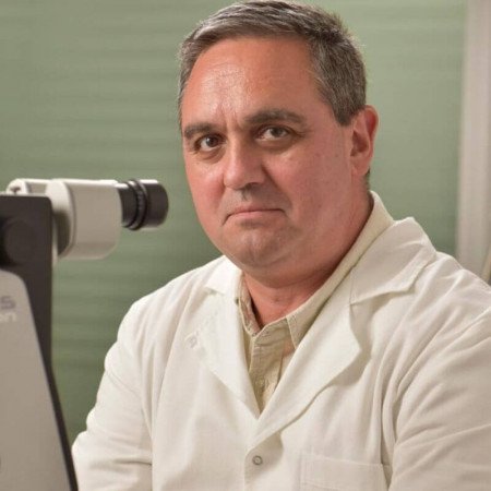 Doc. dr Milorad Milivojević, Specijalista oftalmologije