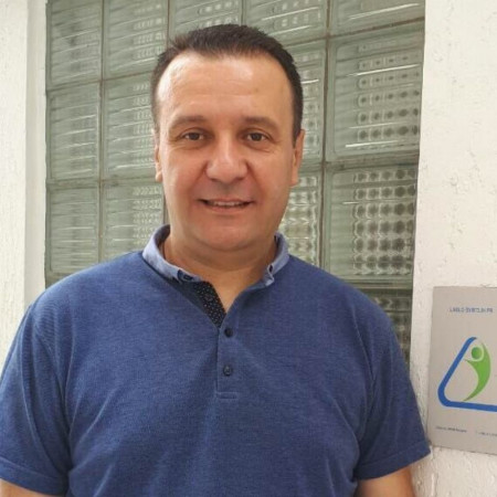 Doc. dr Saša Milićević - Specijalista fizikalne medicine i rehabilitacije i subspecijalista medicine bola
