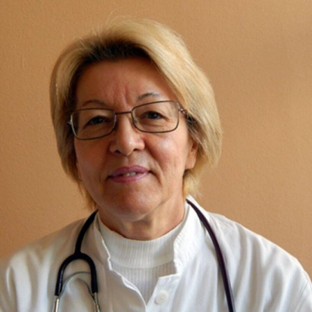 Spec. dr med. Mirjana Veljković, Specijalista pedijatrije