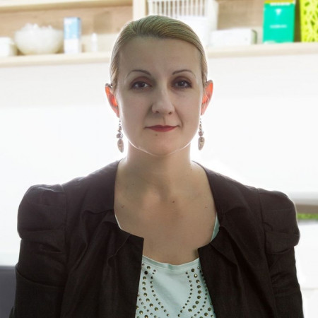 Dr Mirjana Veselinović, Specijalista interne medicine, reumatolog