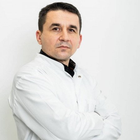 Dr Paunel Popov, Specijalista urologije