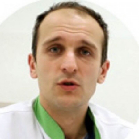 Spec. dr med. Denis Brajković, Specijalista maksilofacijalne hirurgije
