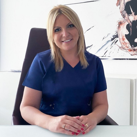Spec. dr med. Isidora Andrejić Sbutega - Specijalista dermatovenerologije