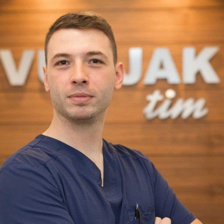 Spec. dr med. Srđan Marković, Specijalista oralne hirurgije