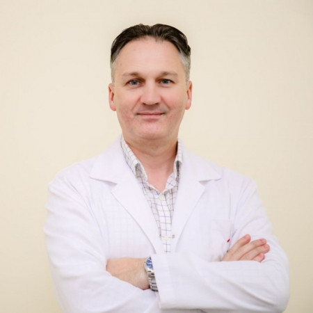Doc. dr Zoran Jović - Specijalista interne medicine i kardiolog