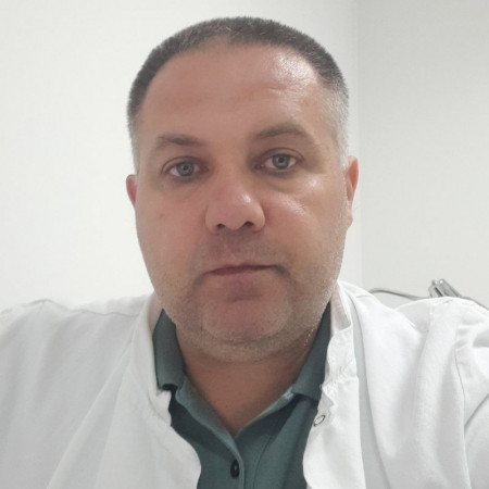 Spec. dr med. Nikola Petrović, Specijalista urologije