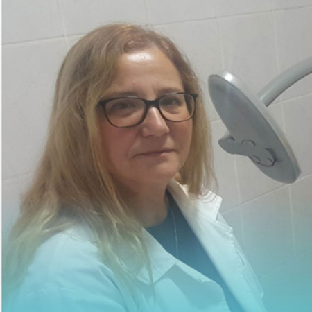 Dr Suzana Izqueirdo, Specijalista ginekologije i akušerstva