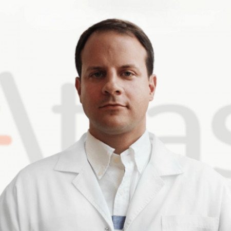 Ass. dr sci. med. Uroš Babić, Specijalista urologije