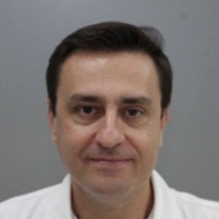 Prim. dr sci. med. Dragan Jeremić, Specijalista ginekologije i akušerstva
