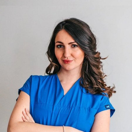 Spec. dr med. Ivona Gačević Anticoli, Specijalista plastične, rekonstruktivne i estetske hirurgije
