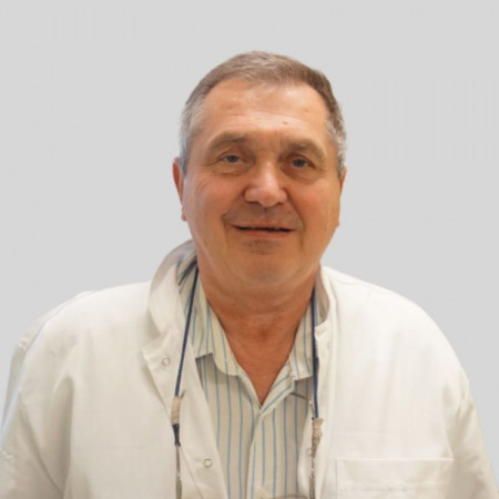 Dr Ištvan Šebešćen - Speciijalista reumatologije