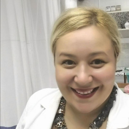 Spec. dr med. Lana Ćirković, Specijalista dermatovenerologije