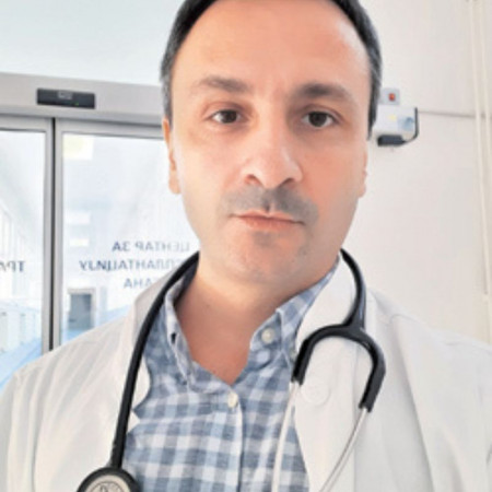 Spec. dr med. Voin Brković, Specijalista nefrologije