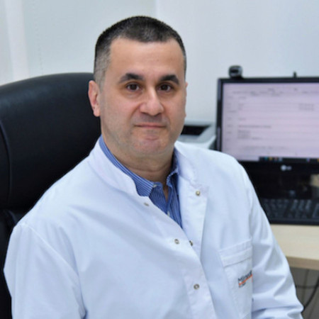 Dr David Simonovski, Specijalista oftalmologije