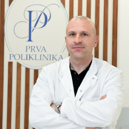 Spec. dr med. Marko Jović, Specijalista plastične hirurgije