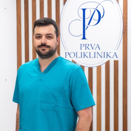 Spec. dr med. Mihailo Nešković, Specijalista vaskularne hirurgije