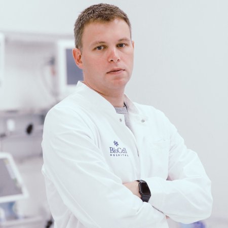 Spec. dr med. Aleksandar Janićijević, Specijalista neurohirurgije