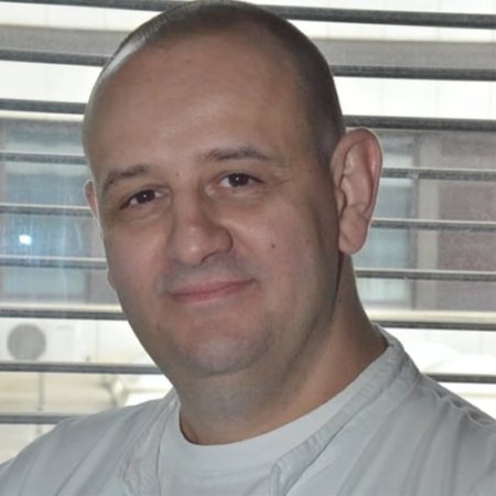 Dr Aleksandar Spasić, Specijalista urologije
