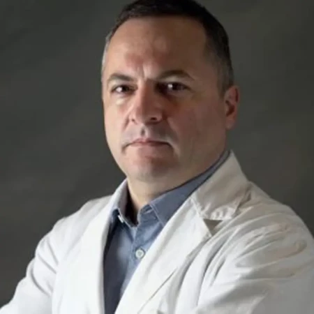 Dr Dejan Simić, Specijalista urologije