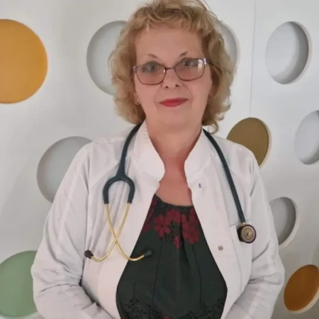 Spec. dr med. Svetlana Živić, Specijalista pedijatrije