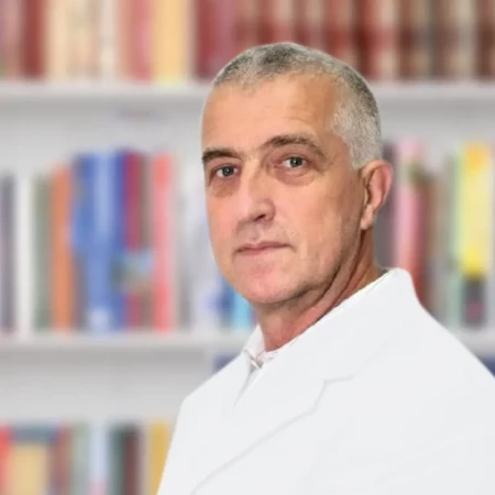 Spec. dr med. Ljuban Šćekić, Specijalista ortopedije sa traumatologijom