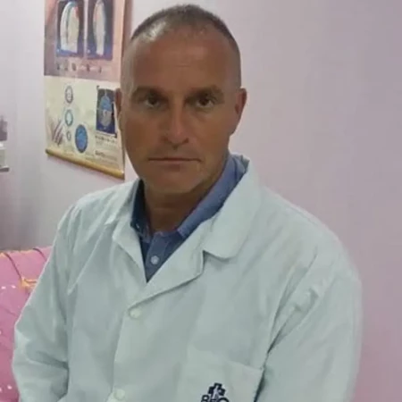 Prof. dr Petar Jovanović, Specijalista urologije