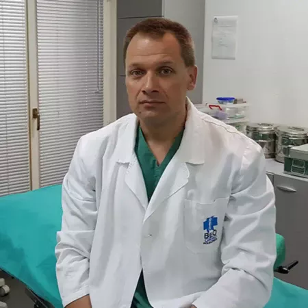 Spec. dr med. Vojin Ristić, Specijalista opšte hirurgije