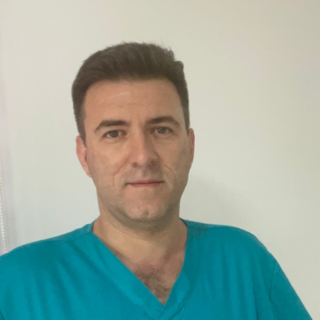 Spec. dr med. Vladimir Malušev, Specijalista oralne hirurgije i implantologije