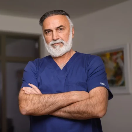 Spec. dr med. Ljubiša Popović, Specijalista pedijatrije