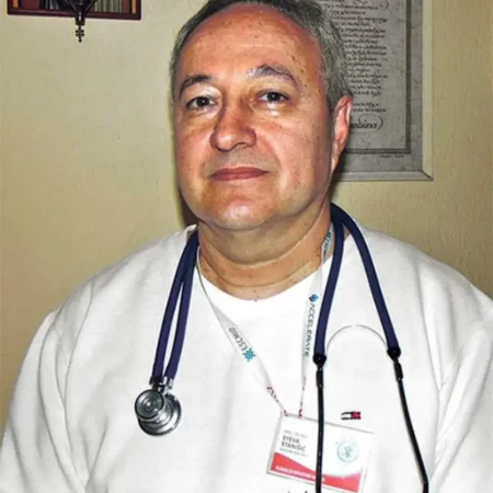 Spec. dr med. Steva Stanišić, Specijalista anesteziologije i infektologije
