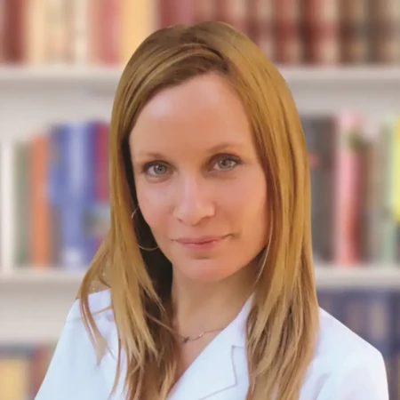 Spec. dr med. Maja Kojić, Specijalista dermatovenerologije