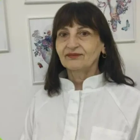 Spec. dr med. Zorica Ristić, Specijalista ginekologije i akušerstva