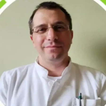 Spec. dr med. Goran Krstić, Specijalista interne medicine