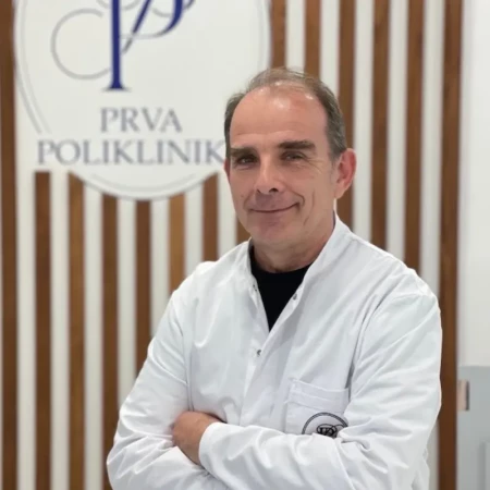 Dr sci. med. Miodrag Ilić, Specijalista vaskularne i opšte hirurgije