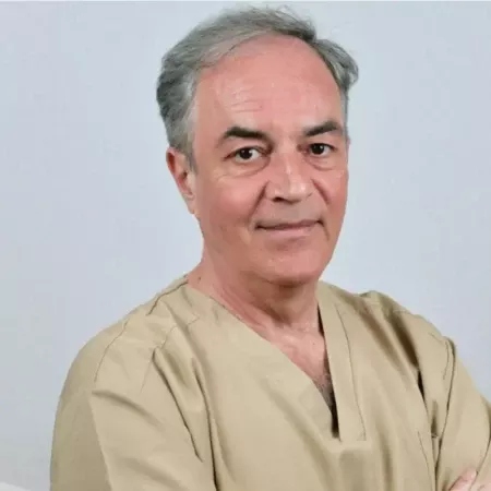 Spec. dr med. Zoran Stanković, Specijalista ginekologije i akušerstva