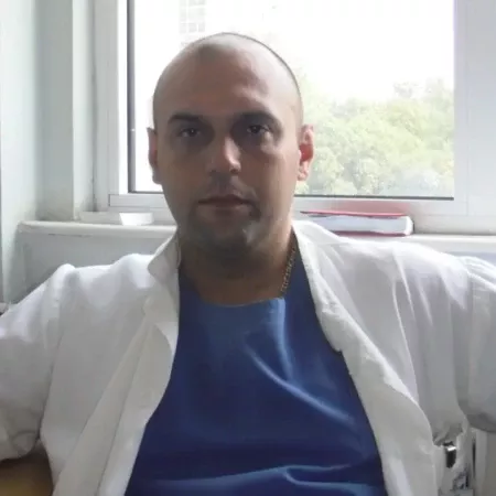 Spec. dr med. Dejan Stojiljković, Specijalista grudne hirurgije