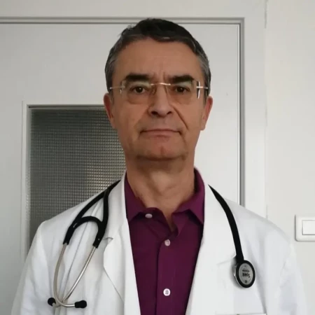 Prim. dr Miodrag Damjanović, Specijalista interne medicne, kardiolog