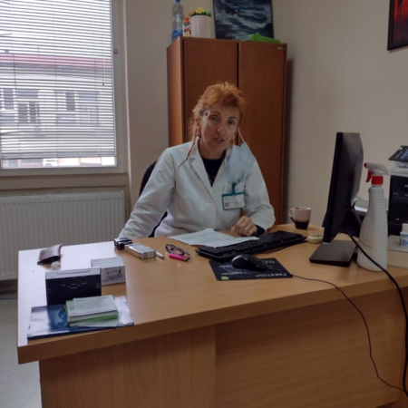 Dr Suzana Perović, Psihijatar