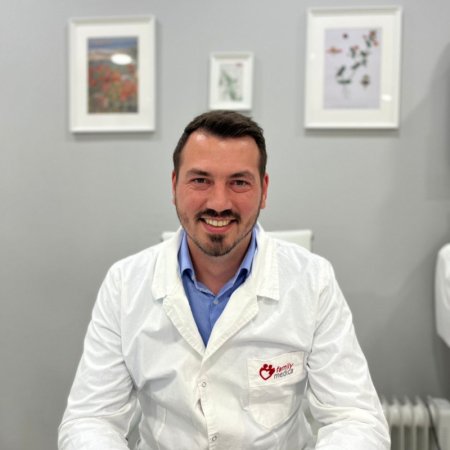 Dr sci. med. Nikola Jeftić, Specijalista onkologije