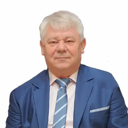 Prof. dr Stojan Radić, Specijalista interne medicine