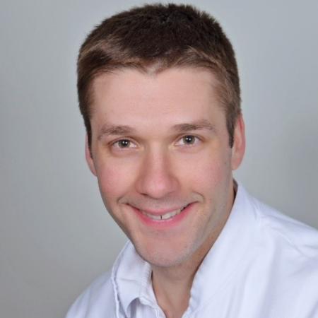Spec. dr med. Nikola Zarić - Specijalista kardiohirurgije