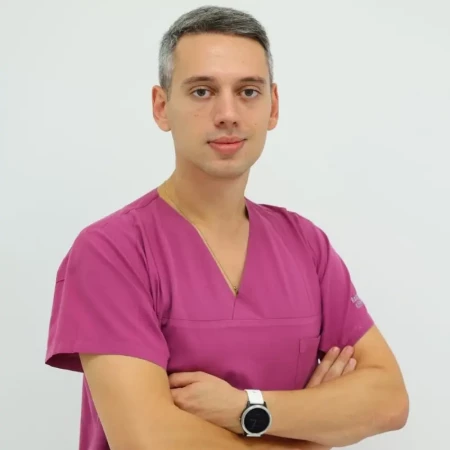 Dr Đorđe Krstić, Doktor medicine, specijalizant dermatovenerologije