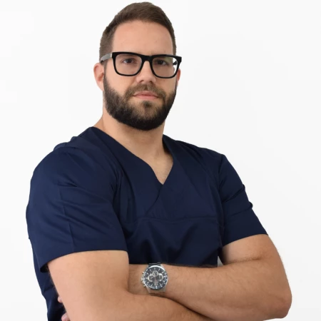 Dr Branko Dakić - Doktor medicine