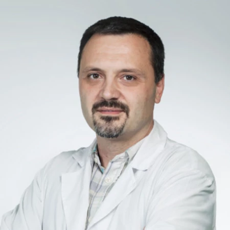 Ass. dr sci. med. Predrag Rodić, Specijalista dečije hematologije.