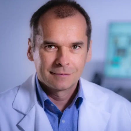 Spec. dr med. Boris Poberaj, Specijalista ortopedske hirurgije