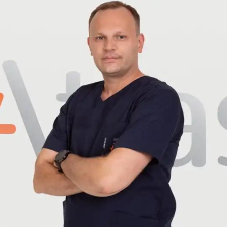 Spec. dr med. Nemanja Zarić, Specijalista opšte hirurgije