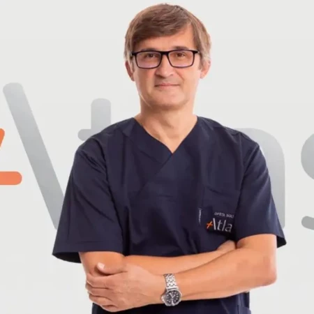Spec. dr med. Aleksandar Urošević, Specijalista plastične i rekonstruktivne hirurgije