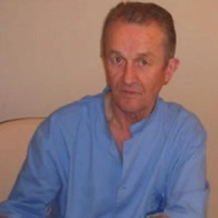 Dr Dobrisav Bjelica, Specijalista interne medicine