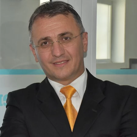 Spec. dr med. Slobodan Vukanić, Specijalista ginekologije i akušerstva