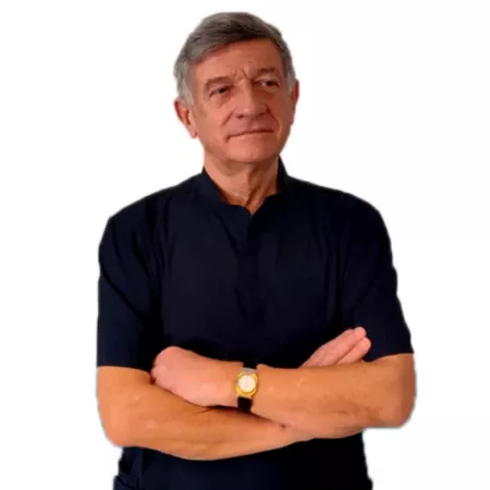 Prof. dr Svetislav Kostić, Specijalista interne medicine - nefrolog